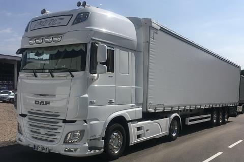 Profesionální řidiči kamionů i jejich rodiny se budou školit na autodromu -  e-region.cz
